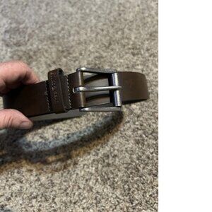 Men’s Leather Belt Size Medium SWISS GEAR
